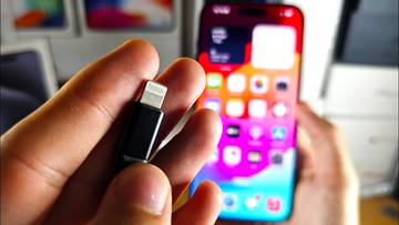 can iphone 15 series be charged with the old charger